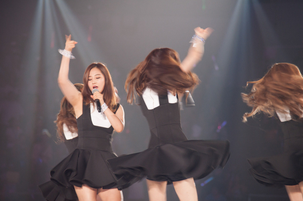 [PIC][07-08-2014]SNSD khởi hành đi LA để tham dự "KCON 2014" vào hôm nay - Page 9 Tumblr_naaab9PTwM1sewbc1o2_1280