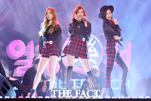 [PIC][11-11-2014]TaeTiSeo biểu diễn tại "Passion Concert 2014" ở Seoul Jamsil Gymnasium vào tối nay Tumblr_nevnygXq8I1sewbc1o1_500