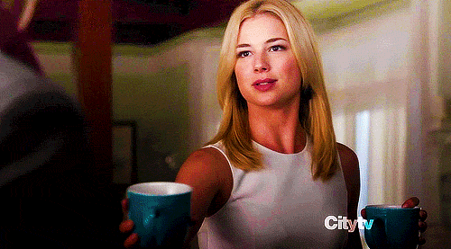 GIFS - Emily Vancamp - Page 7 Tumblr_m8gbmpzY4f1ruiwgy