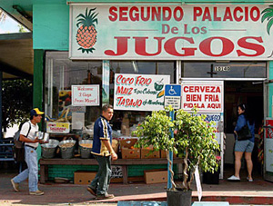 fotos - Para los muchachitos que monitorean el Foro...(Fotos) - Página 6 Palace_of_juices2b