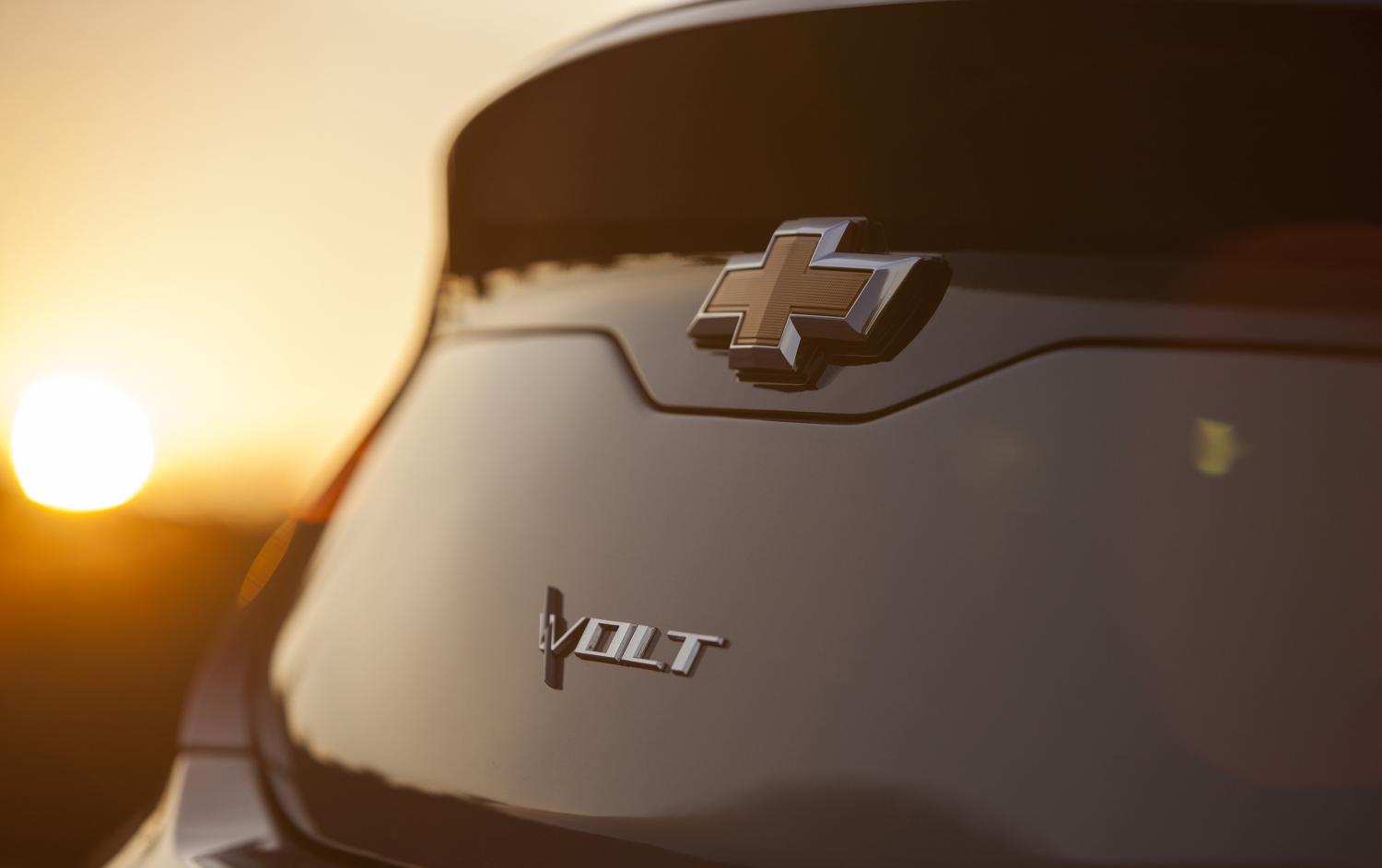 2015 - [Chevrolet] Volt II 0001-Chevrolet-Volt-Teaser