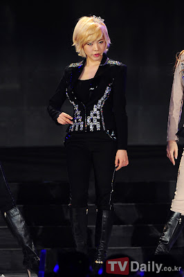 [PICS][11.03.12 ] SNSD @ K-Collection In Seoul 2012  E2UW7