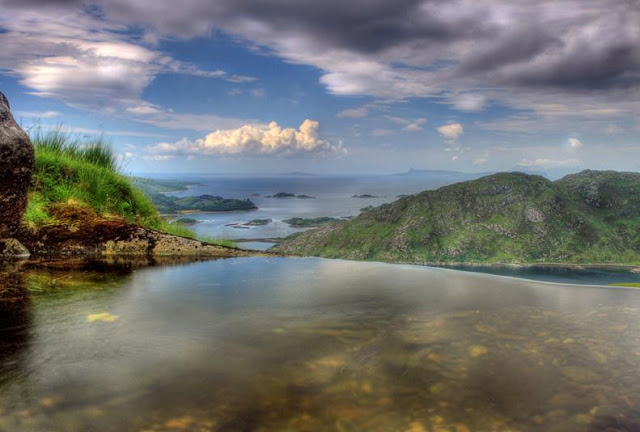 أجمل 25 مسبح حول العالم Infinity-pool-surrounded-by-nature