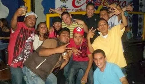 Foto con amenaza de muerte para jóvenes de Capezzio bar Veracruz Capezzio