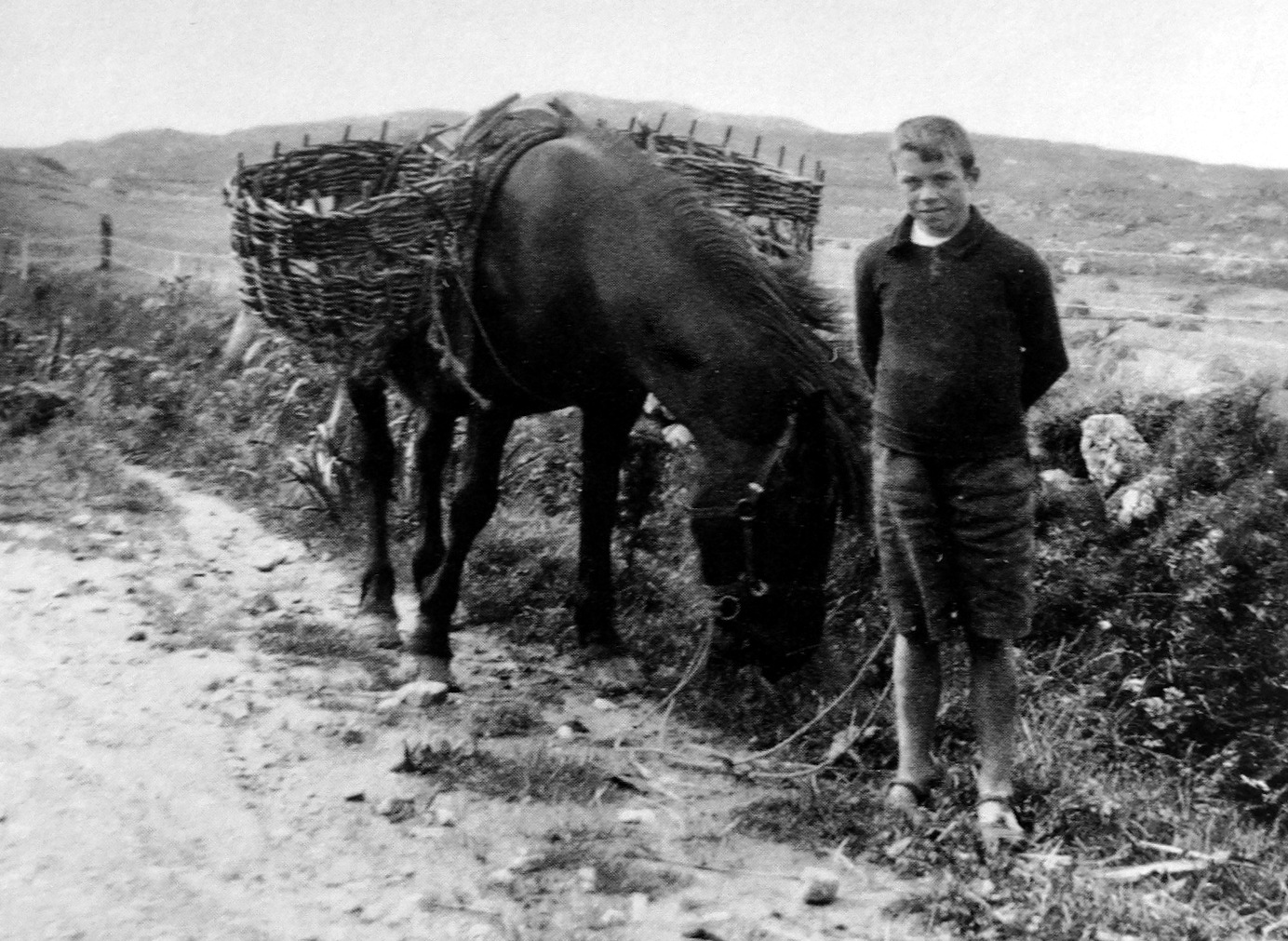 Eliza et Margaret, les sœurs de l'île de Skye [Ecosse] Old%2BPhotograph%2BYoung%2BCrofter%2BIsle%2BOf%2BSkye%2BScotland