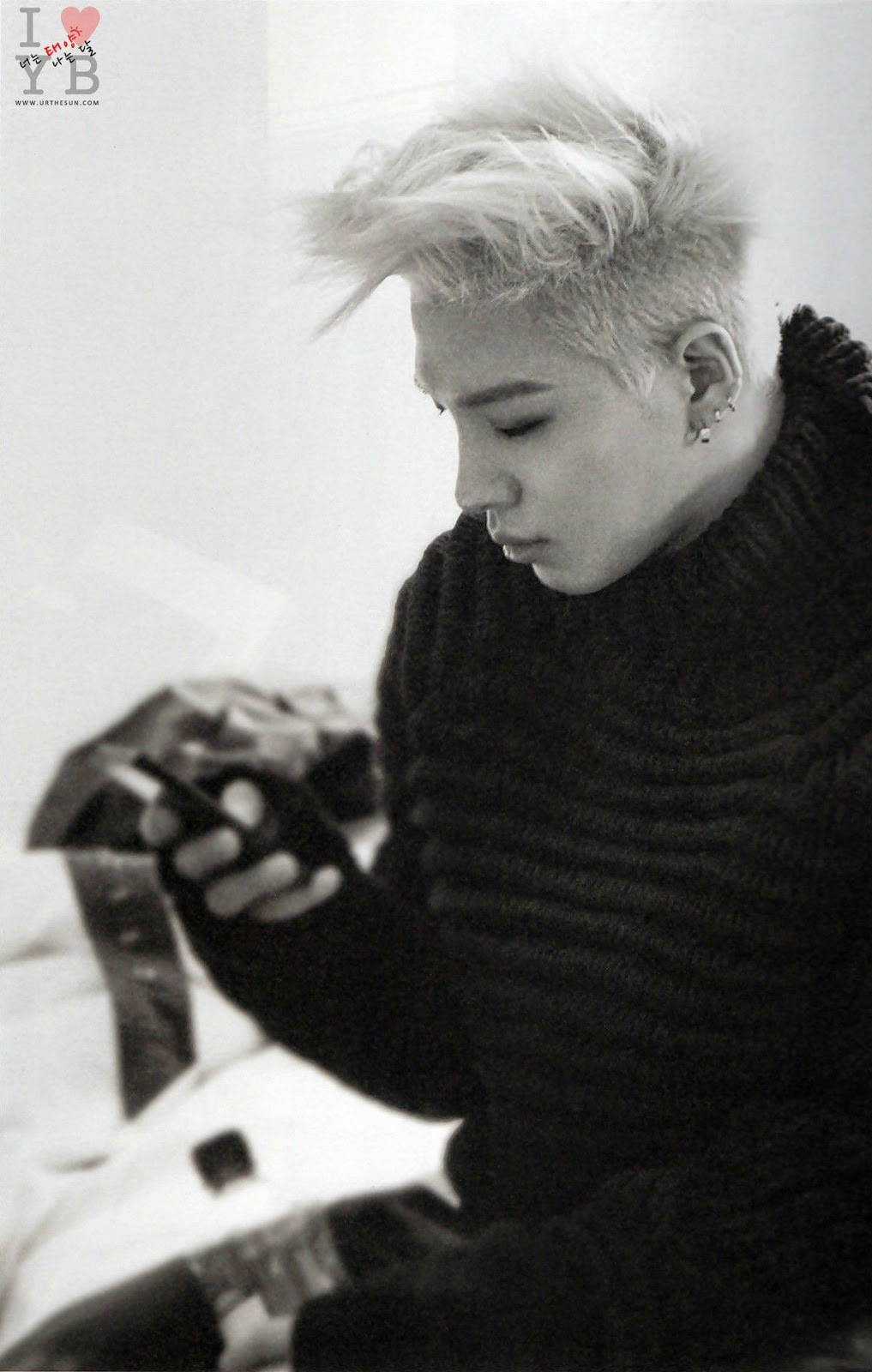 [21/6][Pho] Photo book Taeyang in Paris Taeyang_gdxtaeyangparis