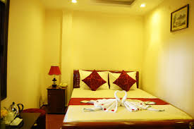 Tấm trang trí giường khách sạn T%25E1%25BA%25A5m%2Btrang%2Btr%25C3%25AD.1