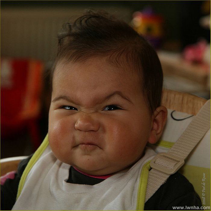 Funny pics of angry babies Babies_that_are_pissed_16