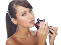 أختبرى شخصيتك من عطرك المفضل     Perfumes-1-10-11-2011