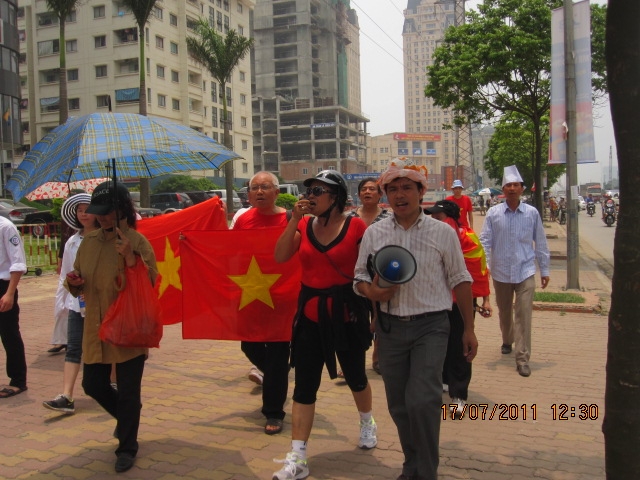 Chủ nhật, ngày 17 tháng bảy năm 2011 6