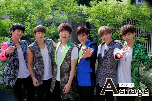 U-KISS pour Astage 1