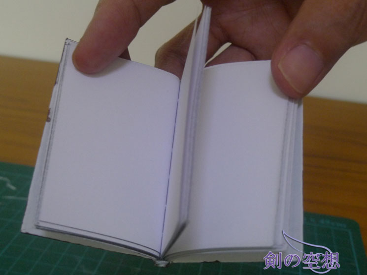 How to make your own BJD bound book Book_02