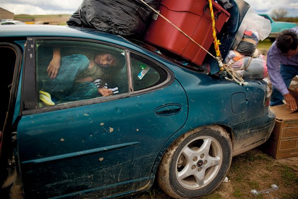 اجمل الصو 2012 Loaded-car-native-americans-huey_61669_600x450