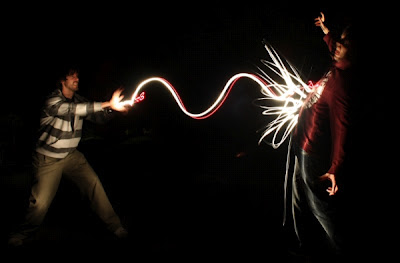 الرسم بالضوء Lightpainting-como-desenhar-com-a-luz-clicko-5