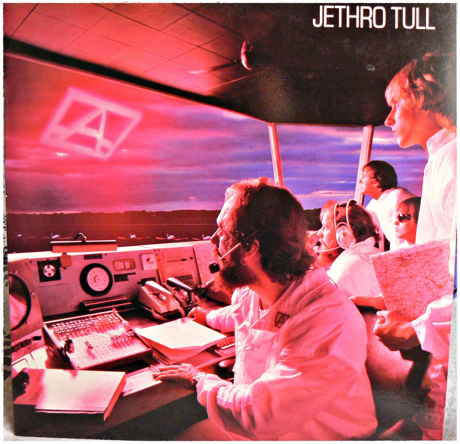 JETHRO TULL A PARTIR DE "A".  9°) "Christmas álbum" (2003). Y con esto acabamos. Jethro1