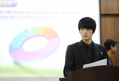 Jaejoong de JYJ ofrece una presentación atractiva para ‘Protect the Boss‘.  20110726_protecttheboss_jaejoong_3