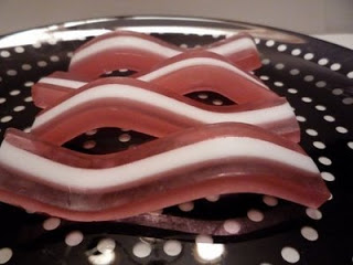 أغرب أنواع الصابون... Bacon-soap