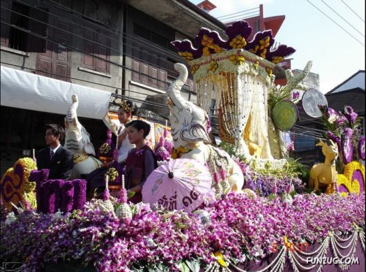 صور مذهلة لمهرجان الزهور في تايلاند Festival_flowers_thailand_12