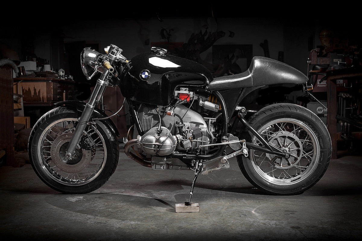 C'est ici qu'on met les bien molles....BMW Café Racer - Page 25 BMW2