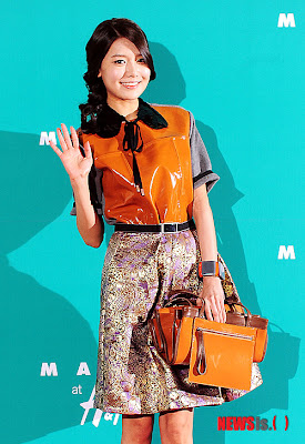 [PICS] SooYoung @ Marni x H&M Launch || 06.03.12 JdFs7