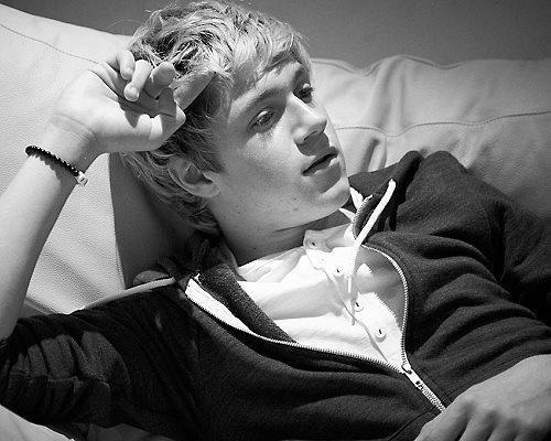 shh!...guarda silencio (niall horan y ______) cap final - Página 2 Niall