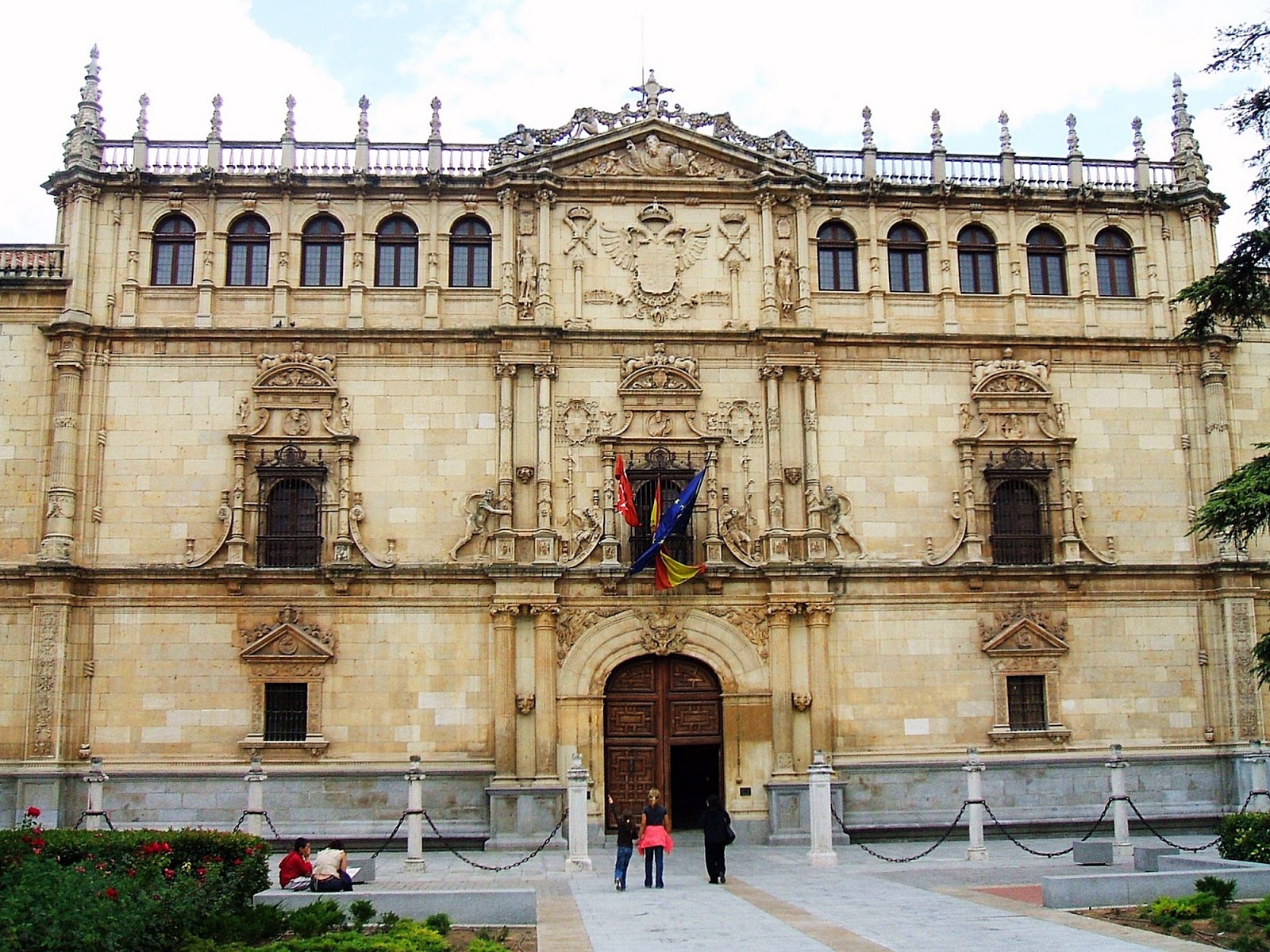 Aprobada por unanimidad la ley que anula las condenas franquistas - Página 6 UNIVERSIDAD%2BDE%2BALCAL%25C3%2581%2B1