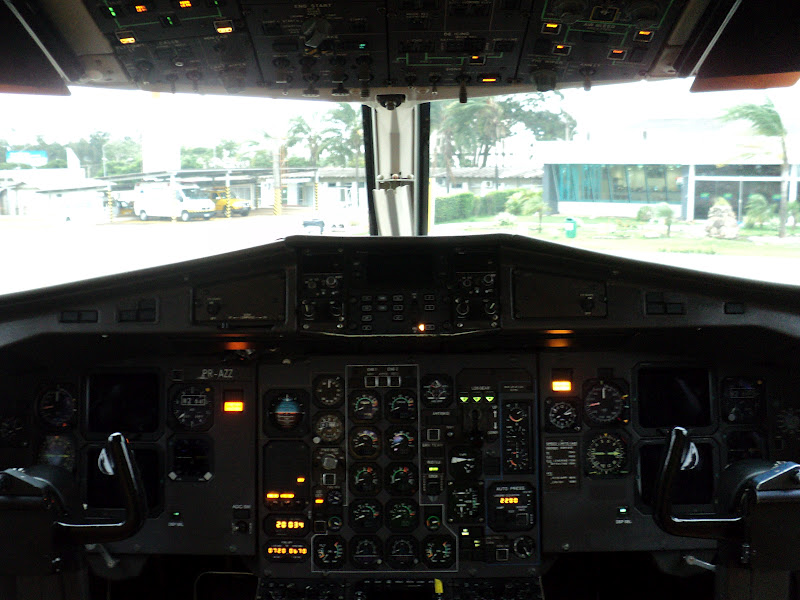 COCKPIT - Cockpit ATR 72 e outras... DSC04571