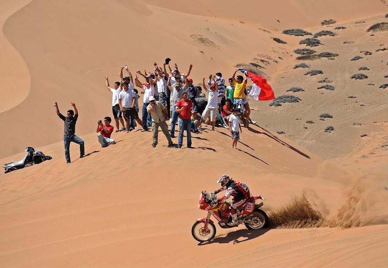 அழகிய புகைப்படம் Dakar%2BRally%2BRace%2B2010%2B-%2BAmazing%2B%252814%2529