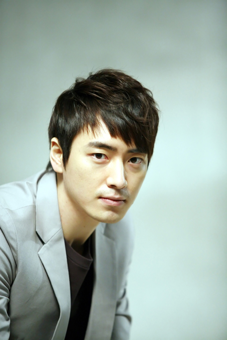 Lee Jun Hyeok 20110328104348_4d8fe7d43fbe1_1