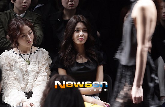 [PICS]Sooyoung @ Jain Song Fashion Show 201204051133061001_1