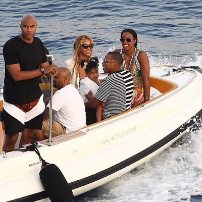 Photos from Jay Z and Beyonce's Italian holiday 1071378428011626795_104877447