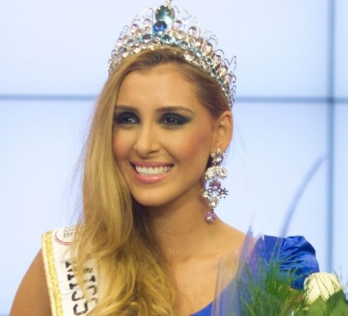 Mariana Notarângelo da Fonseca won the Miss Mundo Brasil 2012 Mariana3