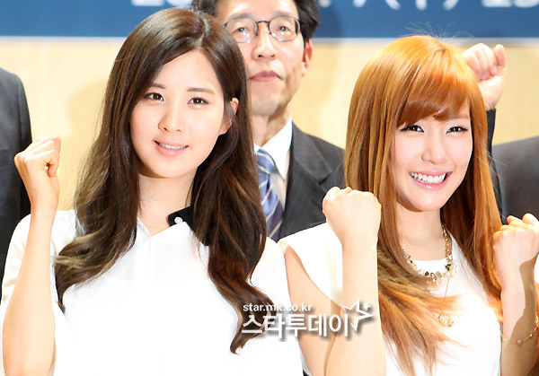 [PICS] Jessica, Tiffany, SooYoung, Seo Hyun Appointment Ceremony At Gangnam-Gu Office || 07.03.12  LKcGj