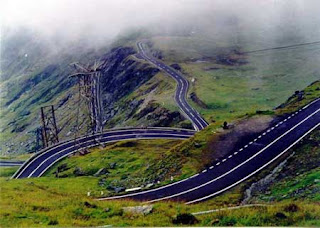  طرق غريبه و عجيبه Transfagarasan-2