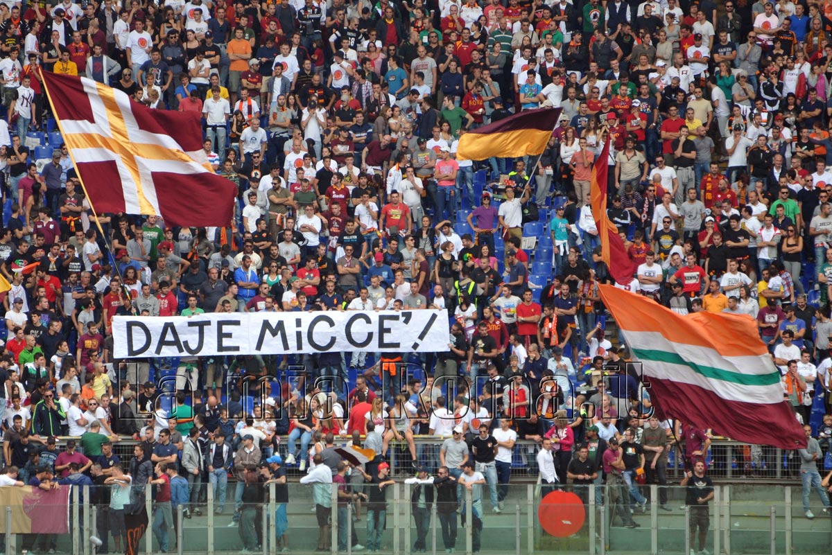 Le Mouvement en Italie . - Page 7 Roma-atalanta7ott12_0556