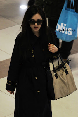 [PICS][28-02-2012] SNSD @ Gimpo Airport IMG_0085_%EB%B3%B5%EC%82%AC