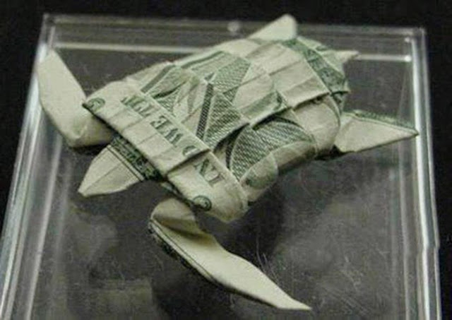 أشكال فنيهة بالأوراق النقدية  Money-origami-32