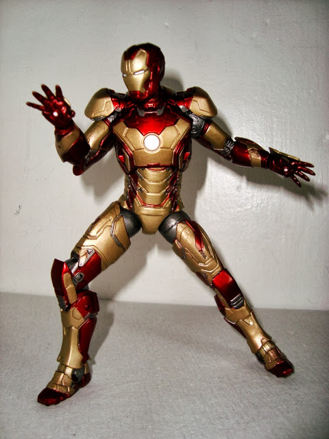 [MARVEL] Marvel Select (2002-20??) - Page 11 Iron-man-3-marvel-select011-737501