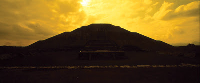 Equinoccio de octubre Equinoccio-en-teotihuacan3