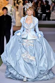 Marie-Antoinette, muse de la mode  Images-7