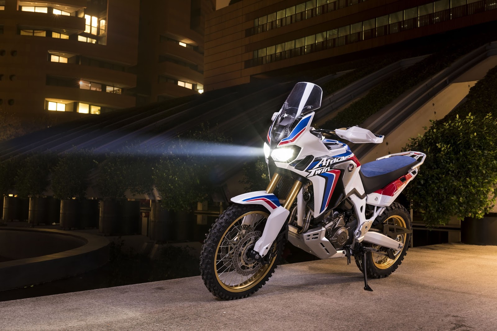 Africa Twin en 2015? - Page 25 67851_Africa_Twin_Adventure_Sports_Concept
