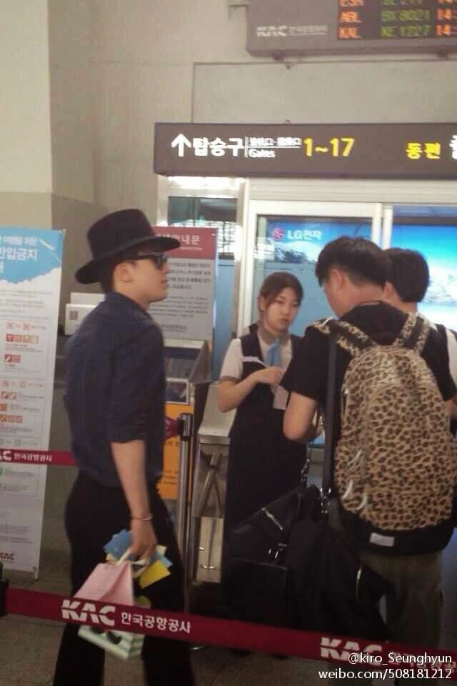 [7/6/14][Pho] GD, TOP, Taeyang và Seungri tại sân bay Gimpo đến Busan Bigbang_busan_021