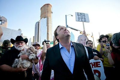 Occuper la FED (Alex Jones) AlexJonesEndtheFed1-thumb-560x372