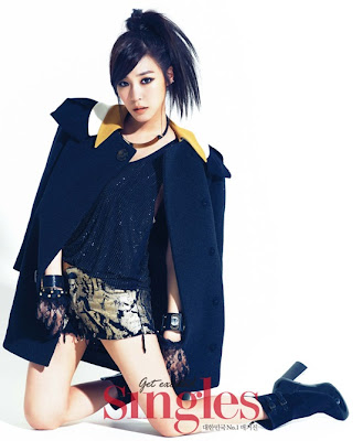 [22.08]Tiffany pour Singles {Photoshoot] 20110822_tiffany_singles