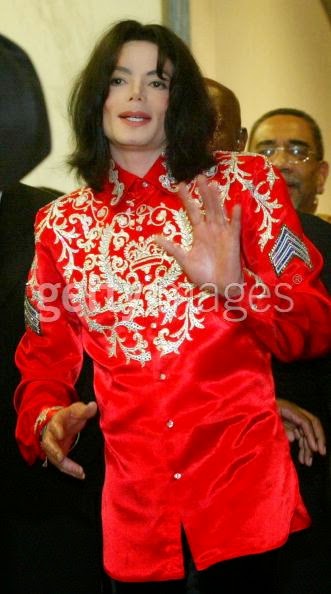 Michael maduro, sensual e lindo!!! - Página 12 Michael-jackson-discusses-the-aids-crisis-on-capital-hill(320)-m-22