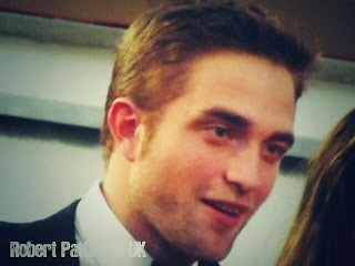 25 Mayo - Nuevas/Viejas Fotos Fans de Rob en la Premiere de Cosmopolis en el Festival de Cannes!!! (2012) BLIsSlZCQAA1K91.jpg-large