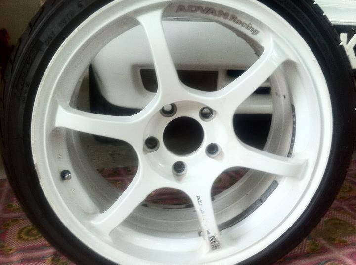 For Sale: 17" Advan Racing RG2 PCD114.3 303870_10150269191302443_608622442_8052120_4765300_n