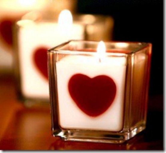 Plamen svijeća - Page 15 Dazzling-14-Beautiful-And-Romantic-Candles-For-Valentine8217s-Day-7