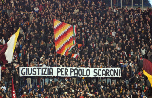 Le Mouvement en Italie . - Page 10 Roma-inter20gen13_0206