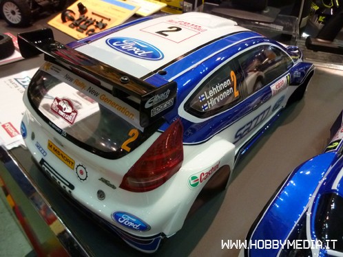 Posible solucion carcasa 1/10 Tokyo-hobby-show-2011-1-8